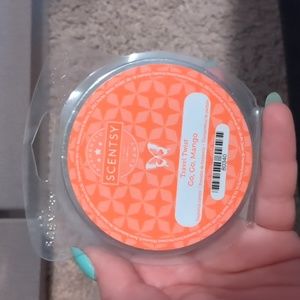 Scentsy go go mango travel twist